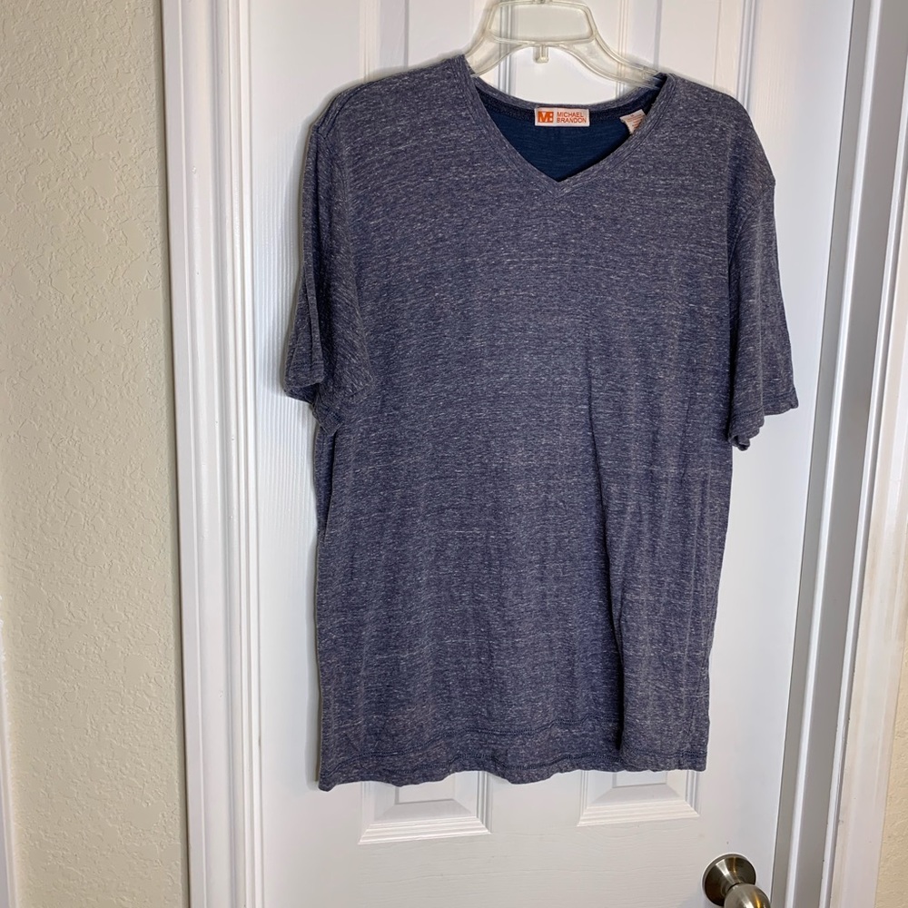 🔥Hot Sale🔥Men T Shirt. Size M Color Blue/Grey